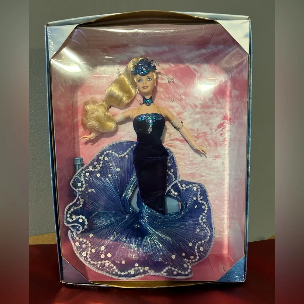 Barbie Water Rhapsody in Blue and White - Picture 2 of 2